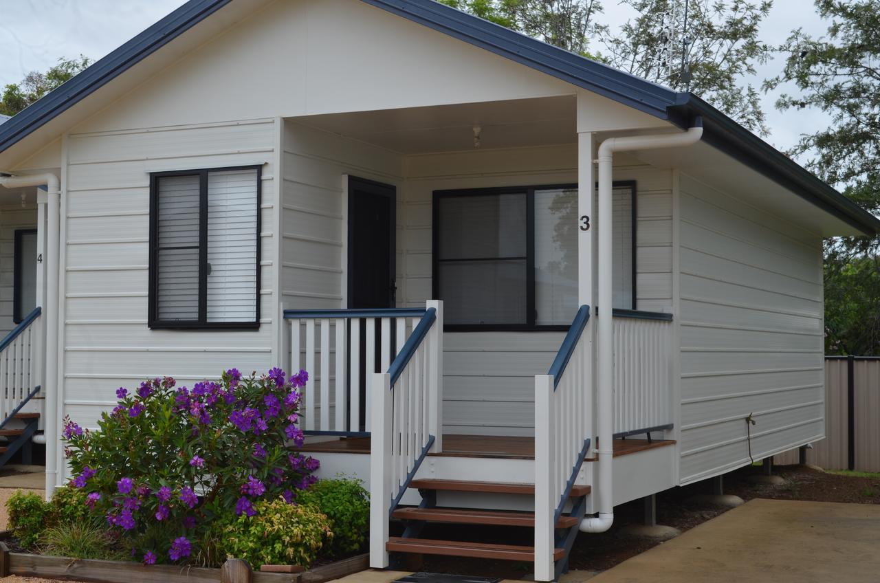 Wondai Accommodation Units And Villas Ngoại thất bức ảnh