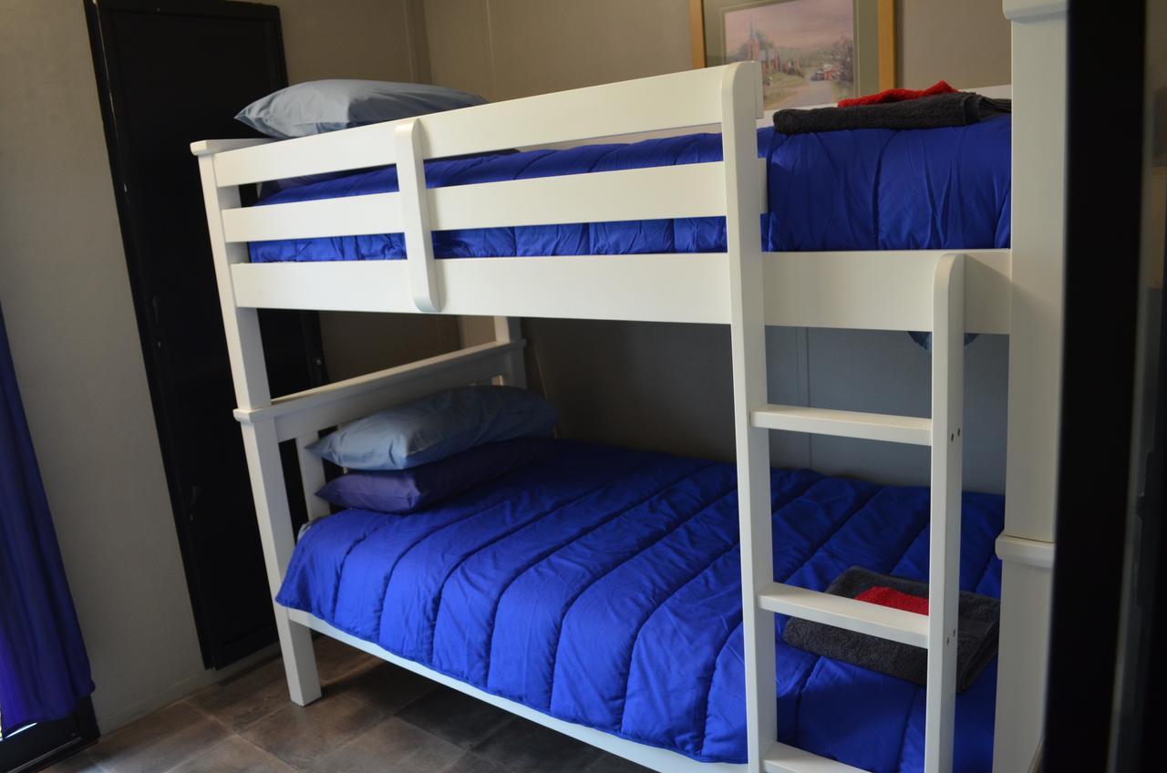 Wondai Accommodation Units And Villas Ngoại thất bức ảnh