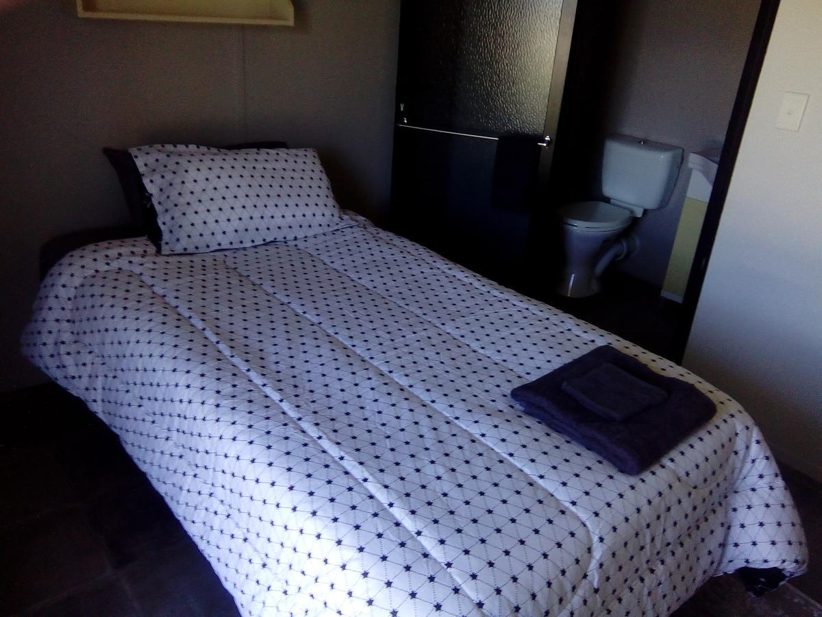 Wondai Accommodation Units And Villas Ngoại thất bức ảnh